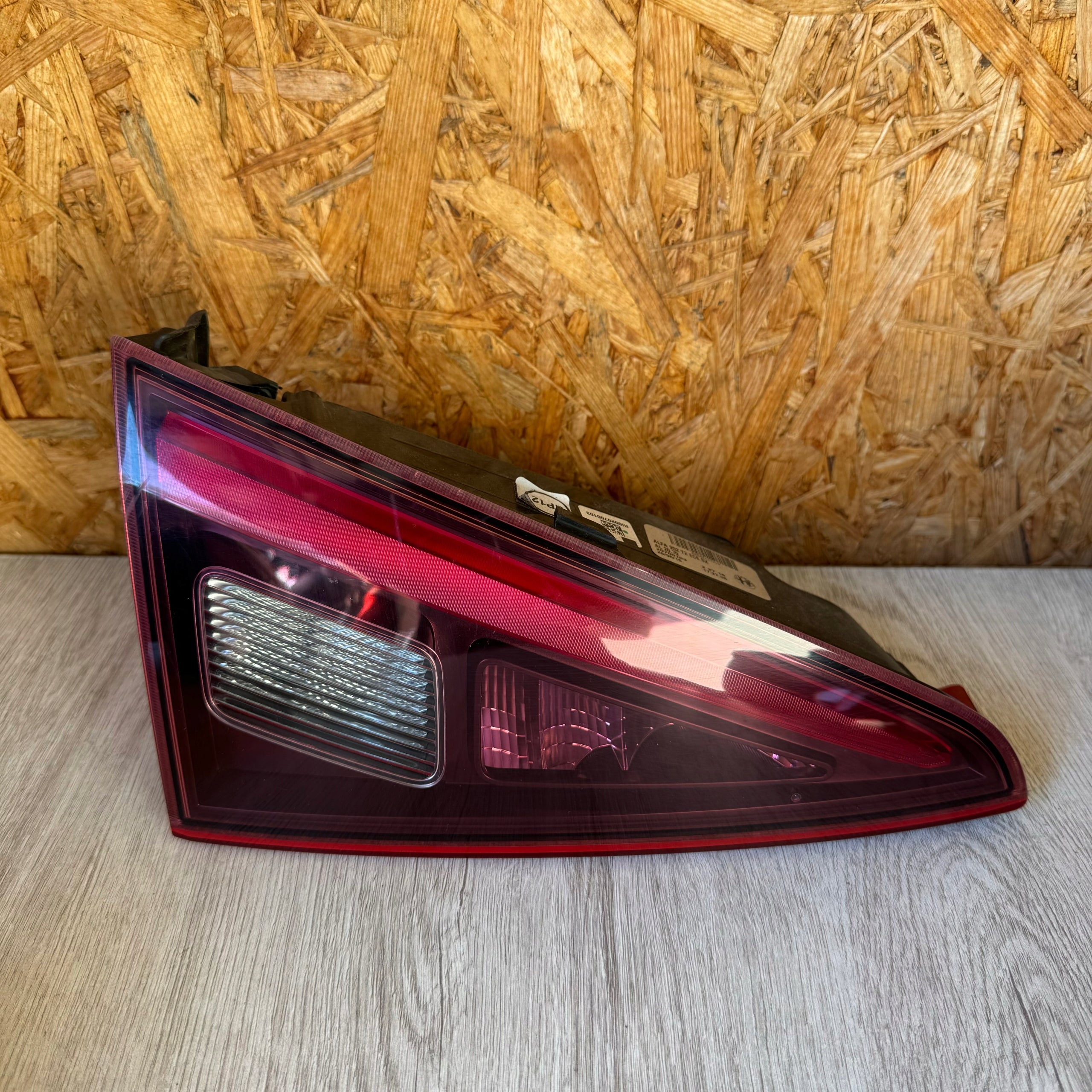 Alfa Romeo Giulia Rückleuchte LED Links 00505437910 Rearlamp