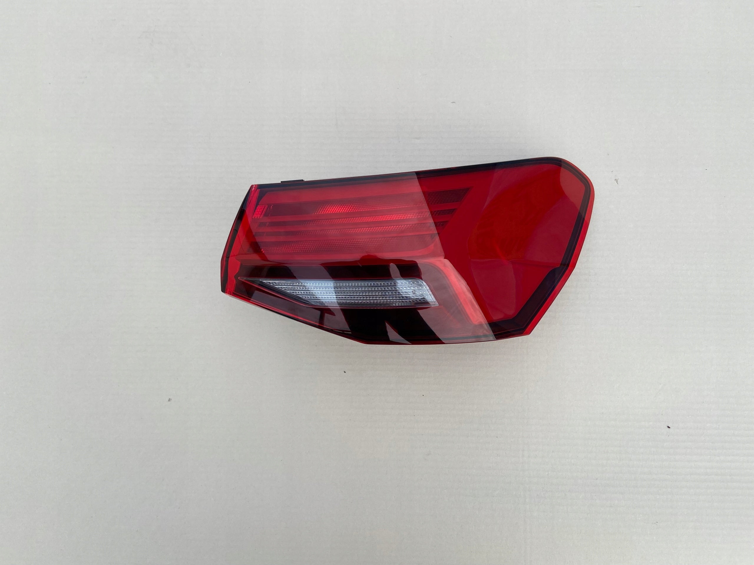 Audi A3 Rückleuchte LED Rechts 8Y0945070 Rearlamp