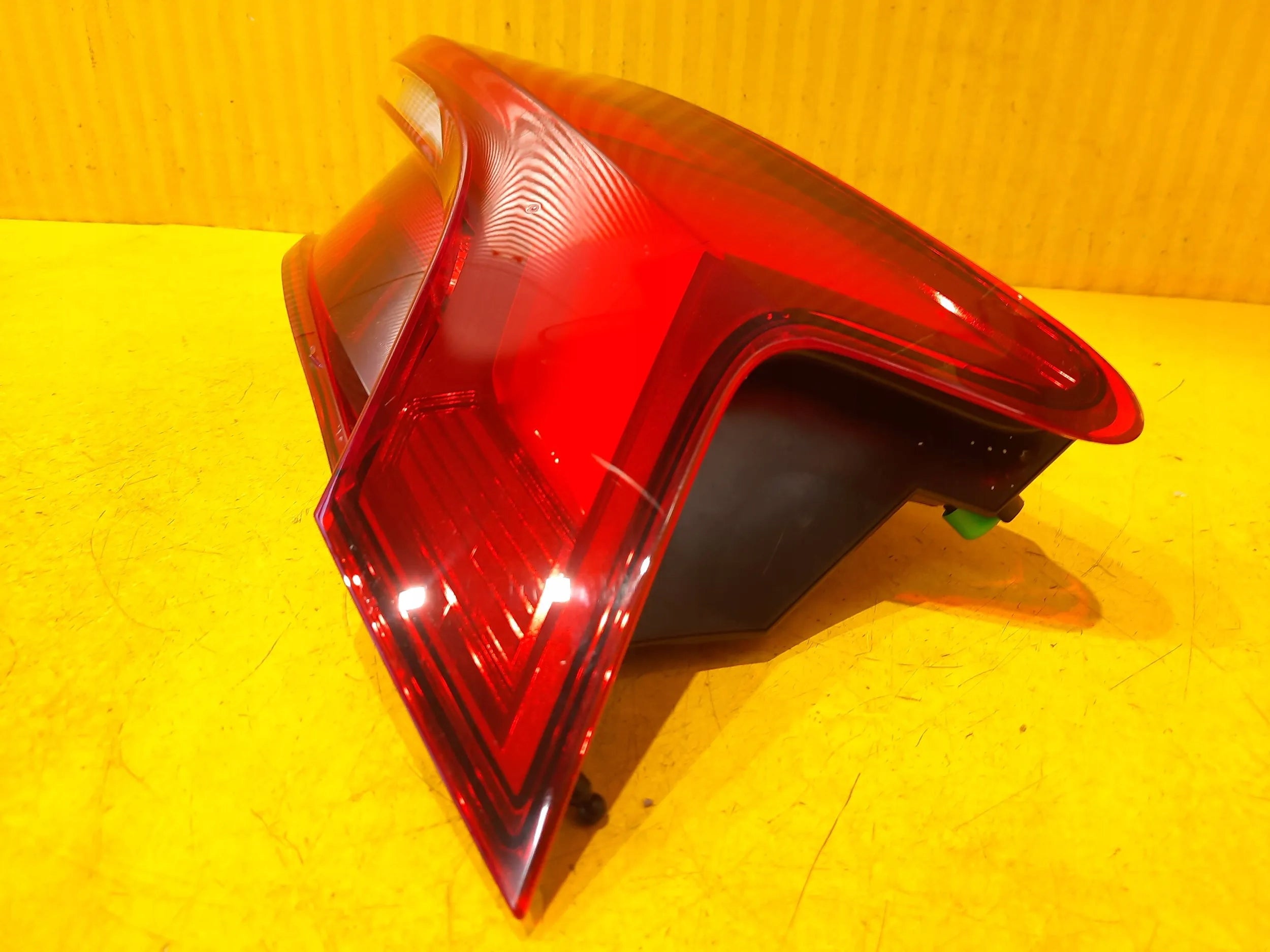 Audi A4 Rückleuchte LED Rechts 4J3945092 Rearlamp