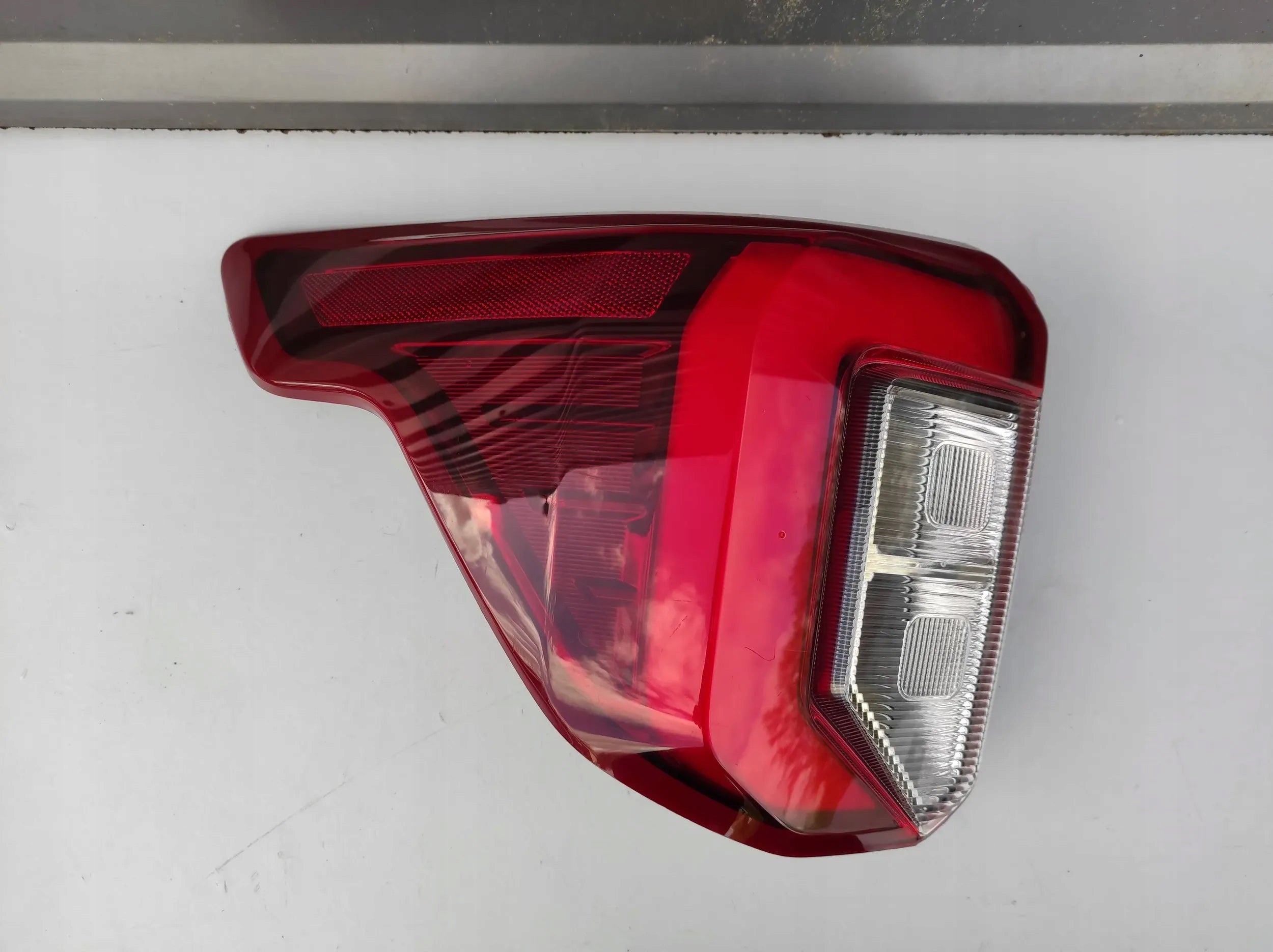 Ford Explorer Rückleuchte LED Links LB5B13405ALB Rearlamp