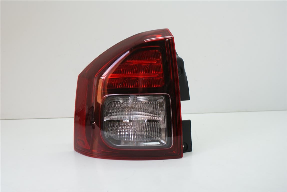 Jeep Cherokee tail light LED left rear lamp 