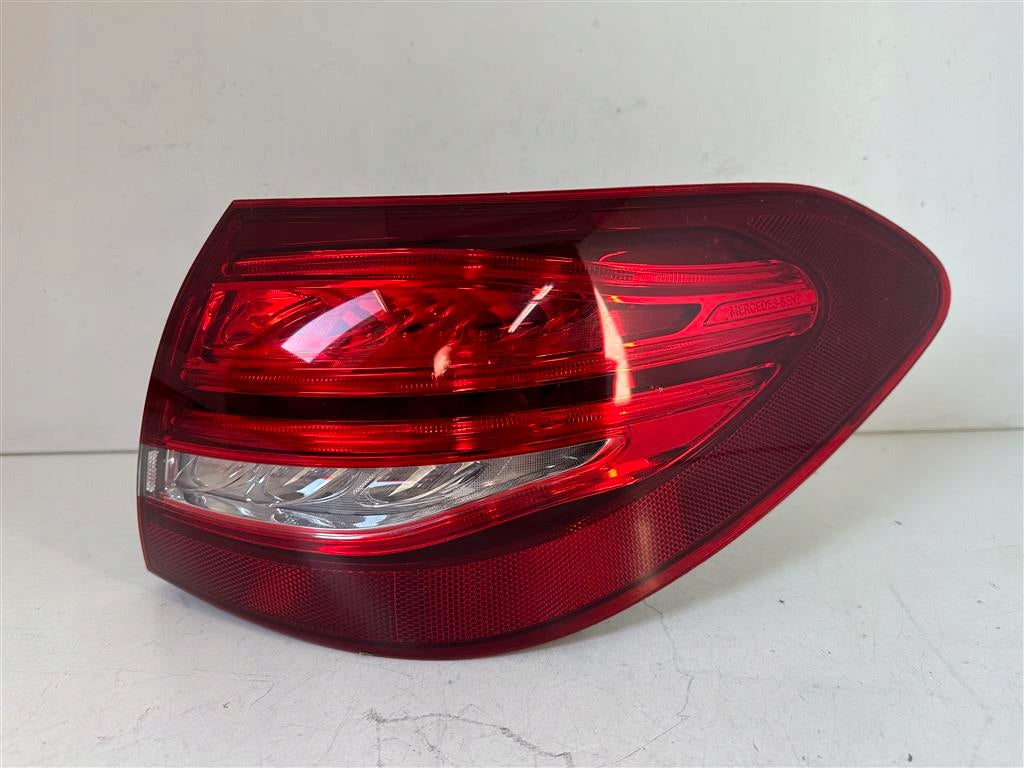 Mercedes W205 Rückleuchte LED Rechts A6245026245 Rearlamp