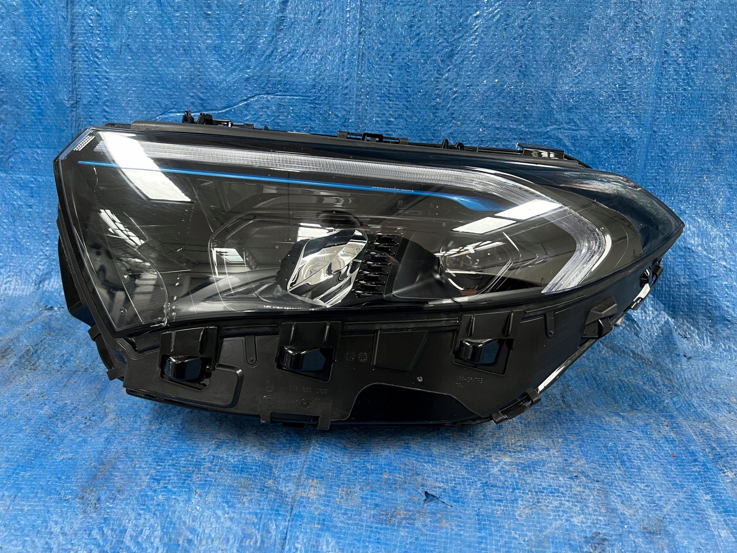 Mercedes W243 Rückleuchte LED Links A2439068900 Rearlamp