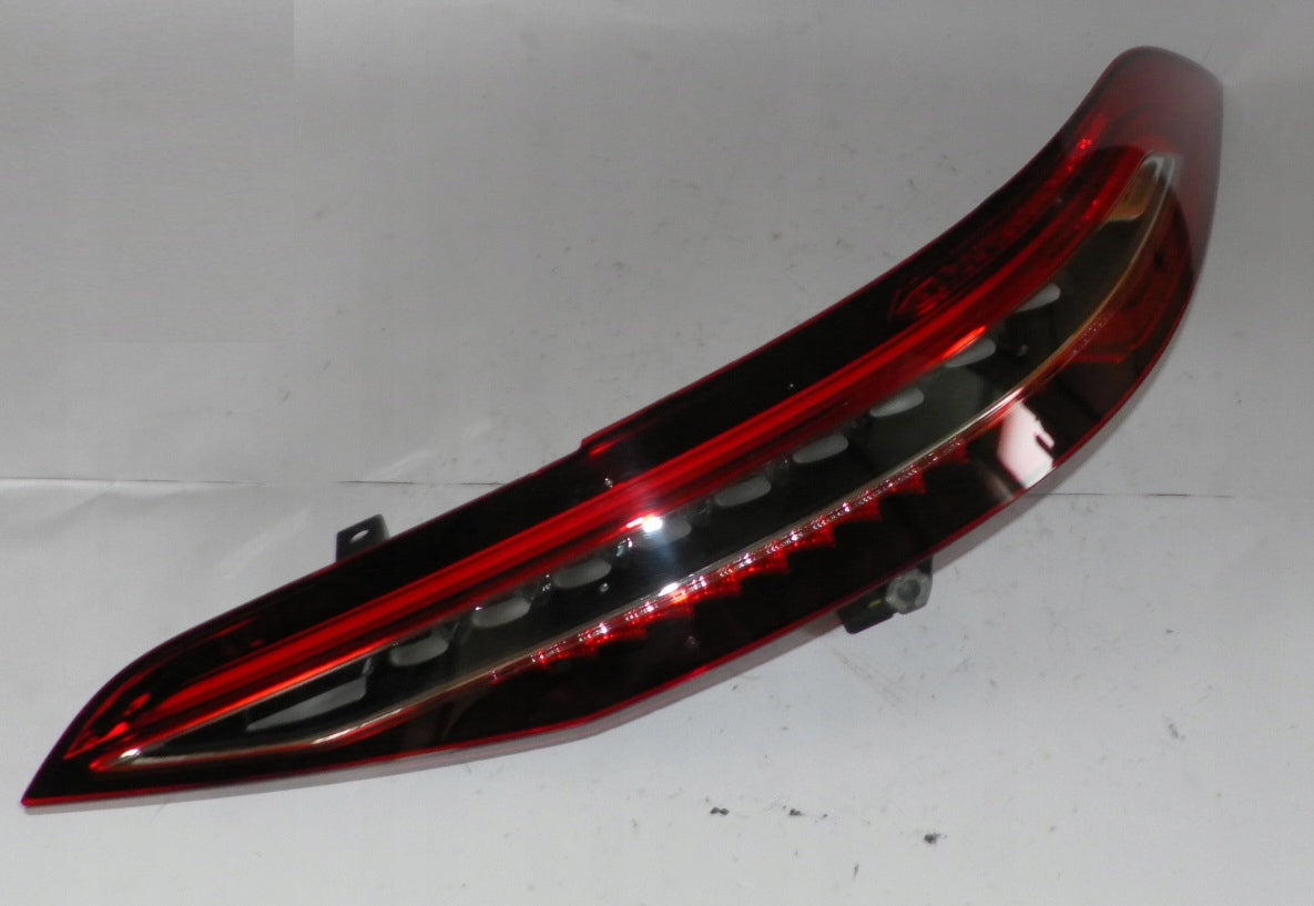 Mercedes W290 Rückleuchte LED Rechts A2909060200 Rearlamp