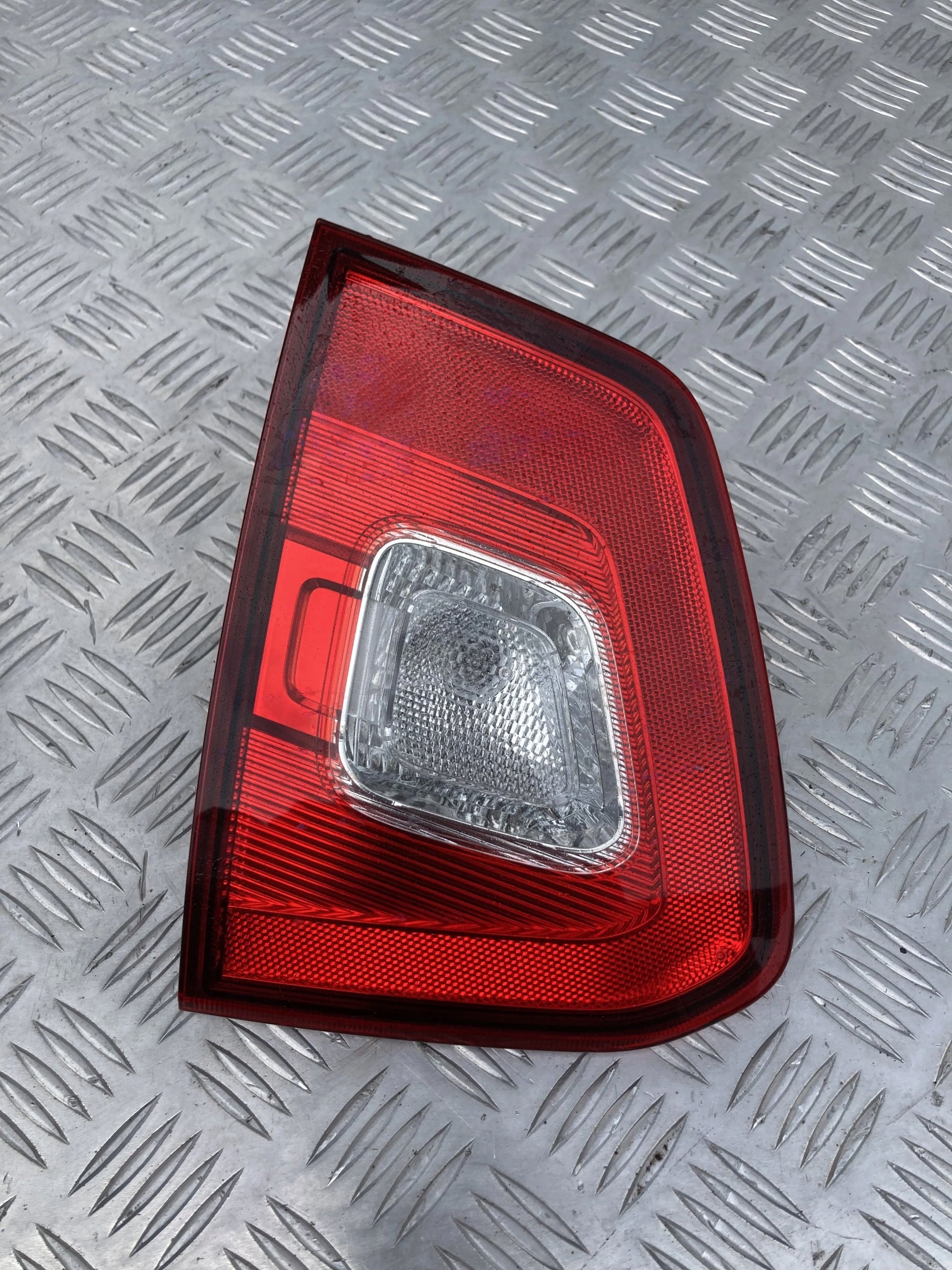 Suzuki Ignis Rückleuchte LED Rechts Rearlamp