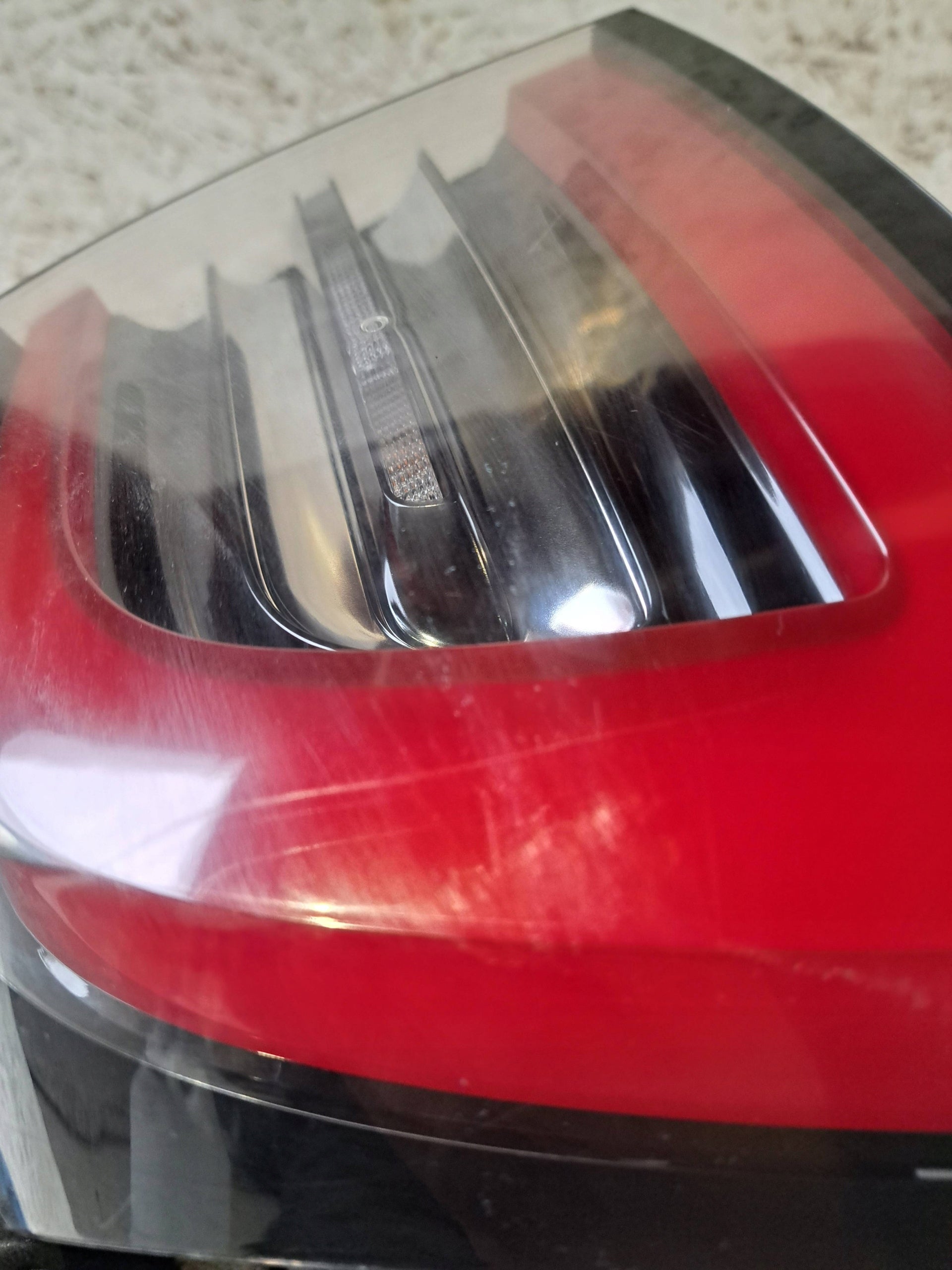 Tesla Model 3 Rückleuchte LED Links Rearlamp