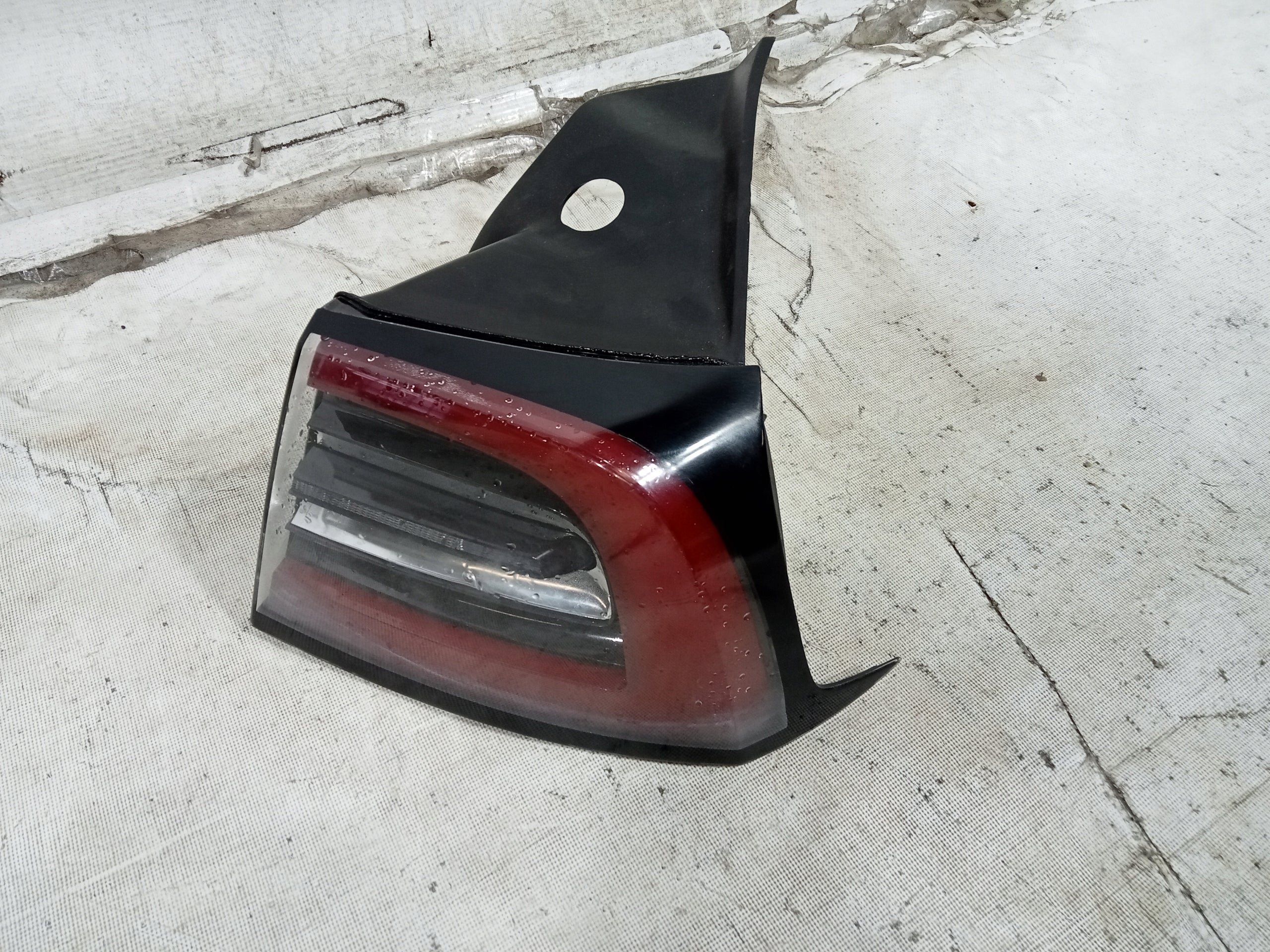 Tesla Model 3 Rückleuchte Rechts 150208700D Rearlamp