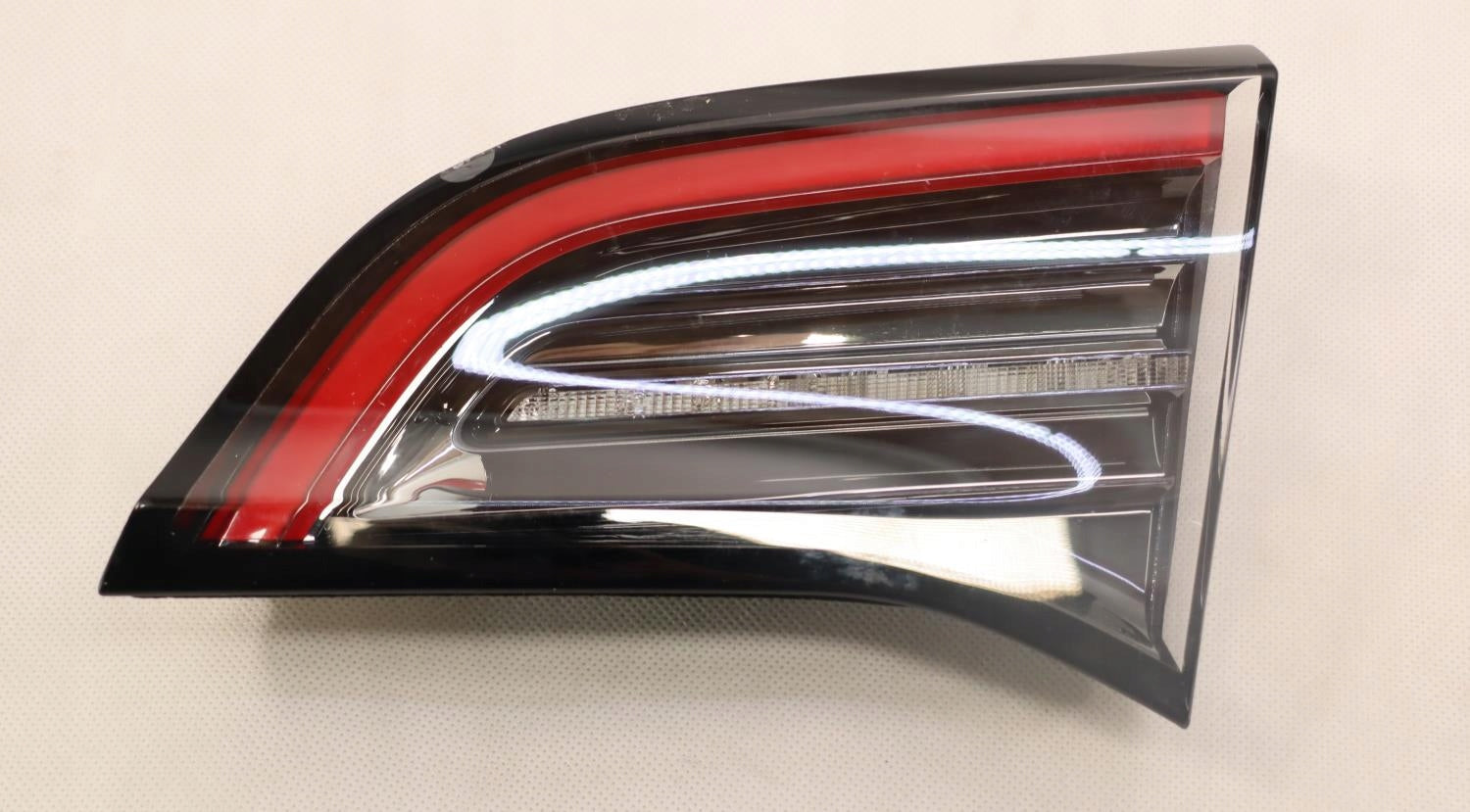 Tesla Model 3 Rückleuchte Rechts 150208900C Rearlamp