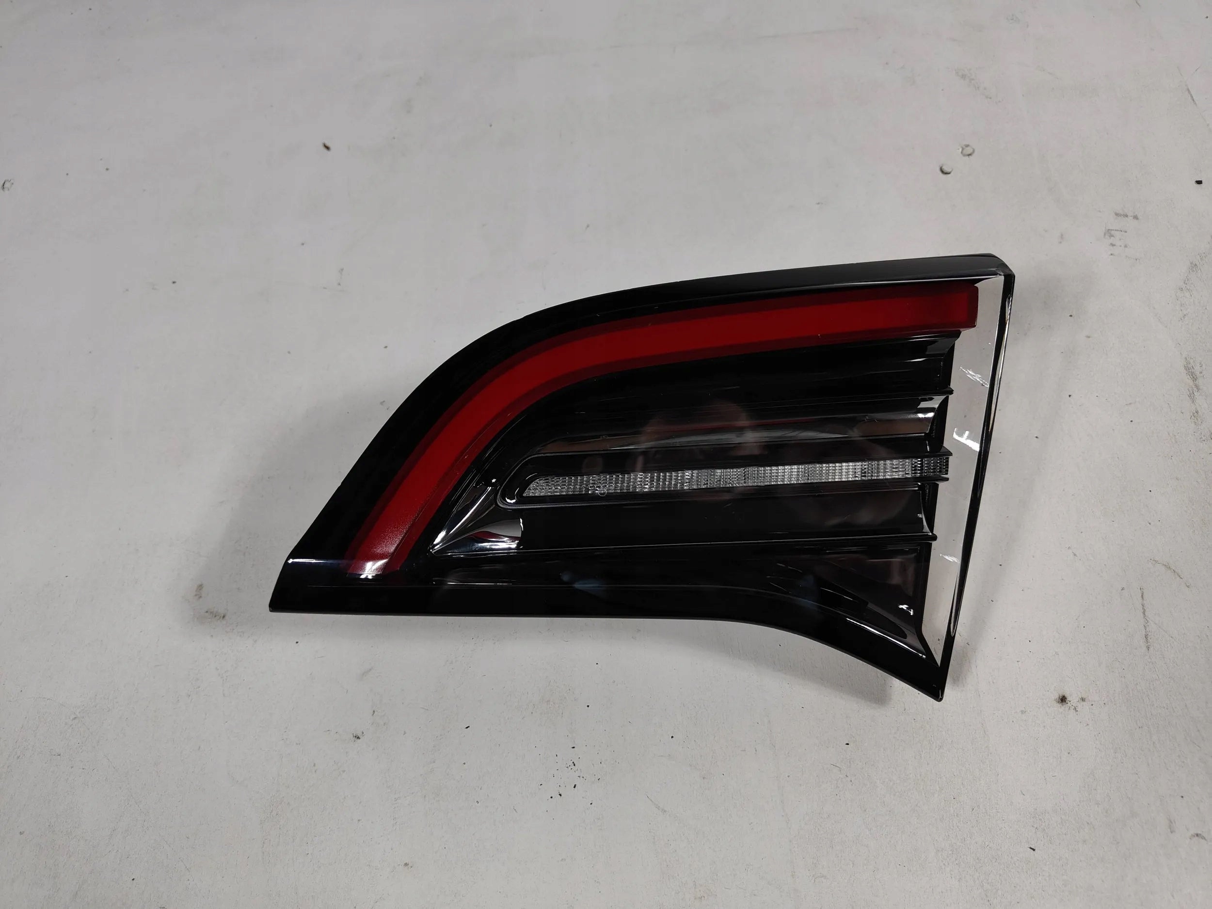 Tesla Model 3 Rückleuchte Rechts 150208900C Rearlamp