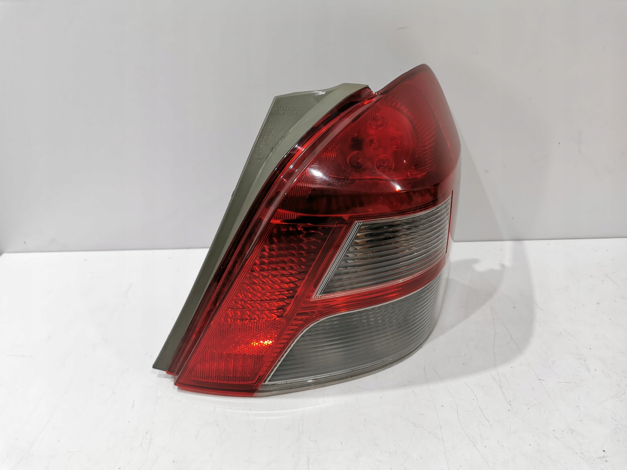 Toyota Yaris tail light LED right rear lamp 