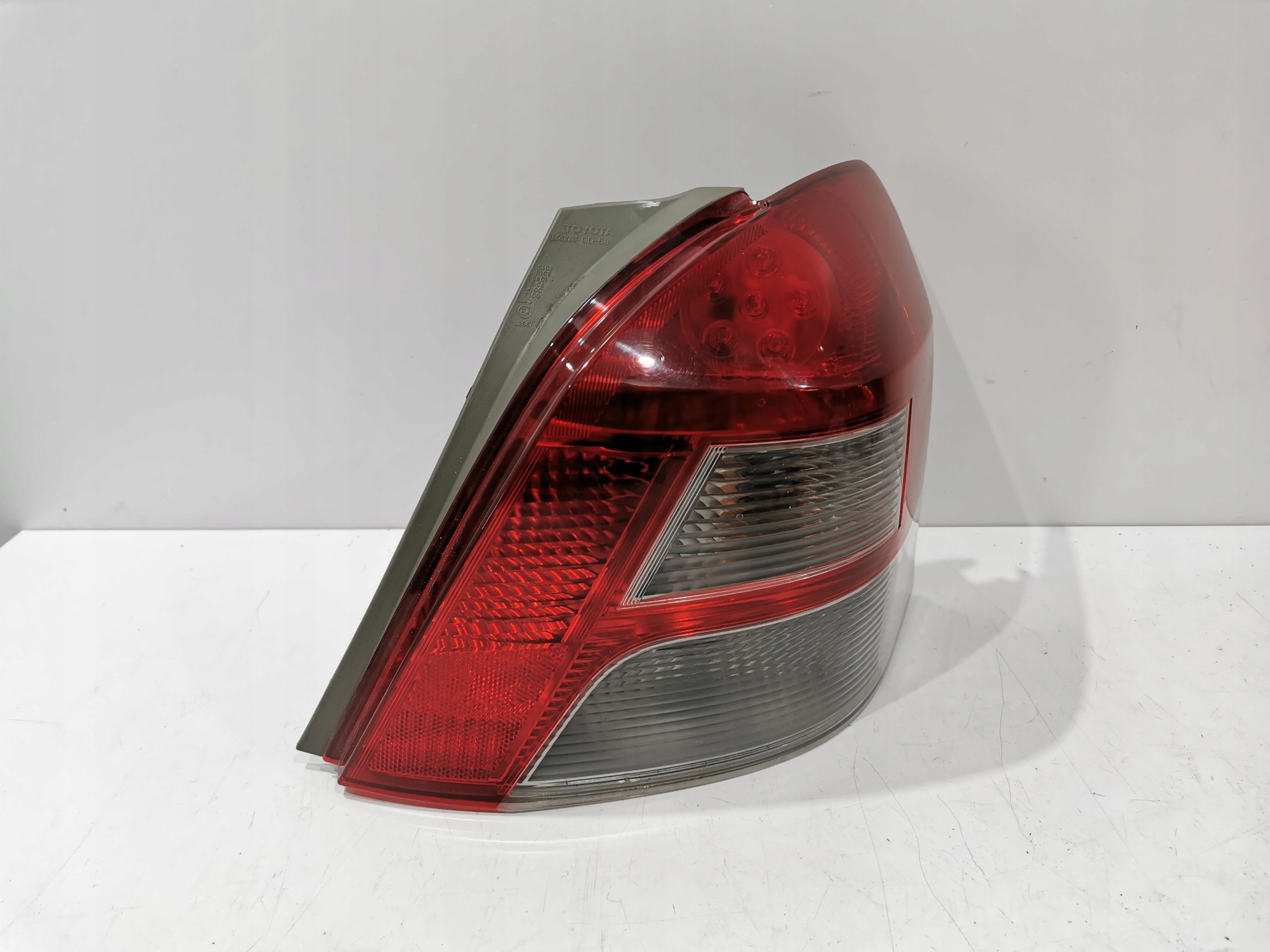 Toyota Yaris Rückleuchte LED Rechts Rearlamp