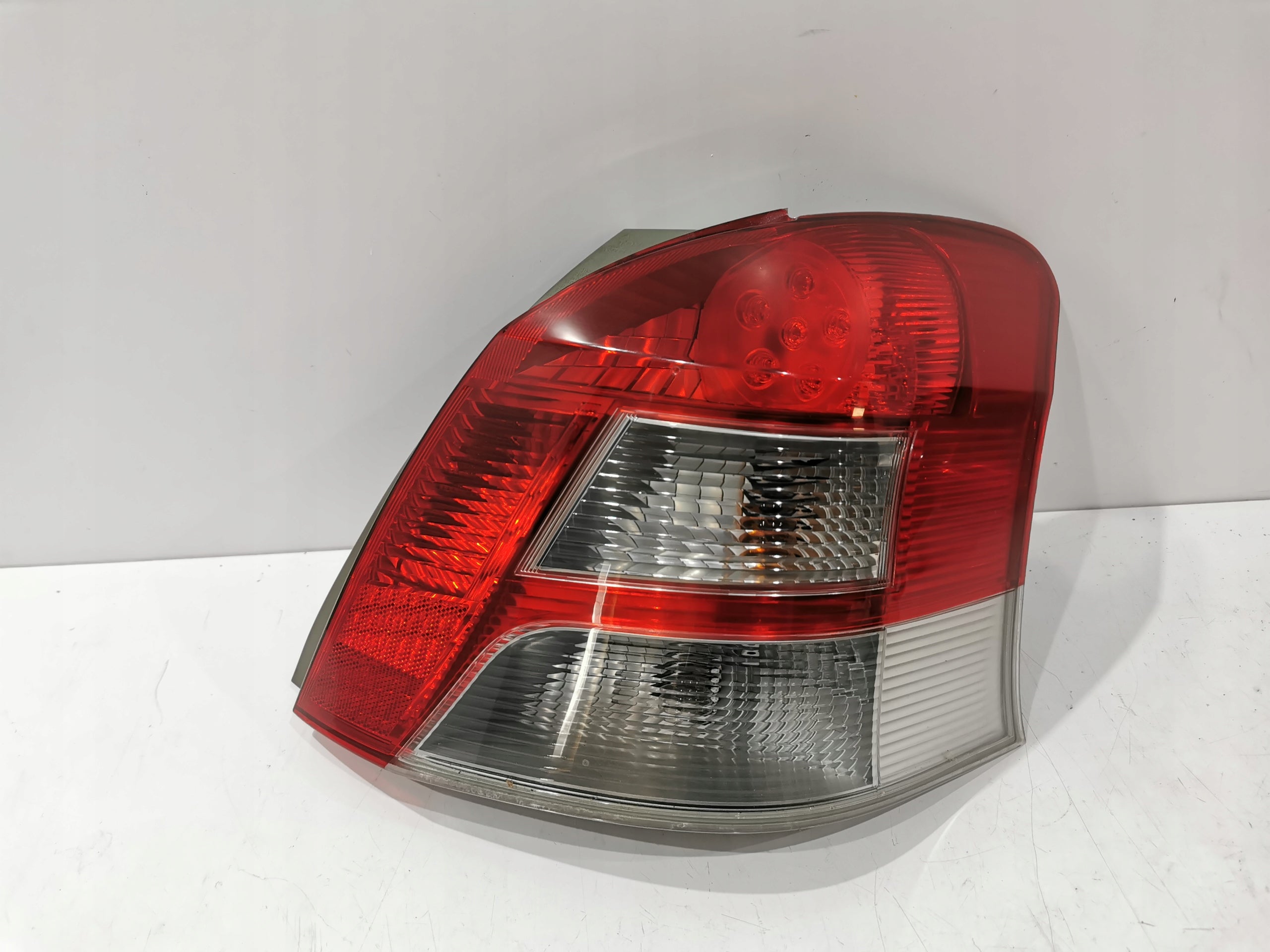 Toyota Yaris Rückleuchte LED Rechts Rearlamp