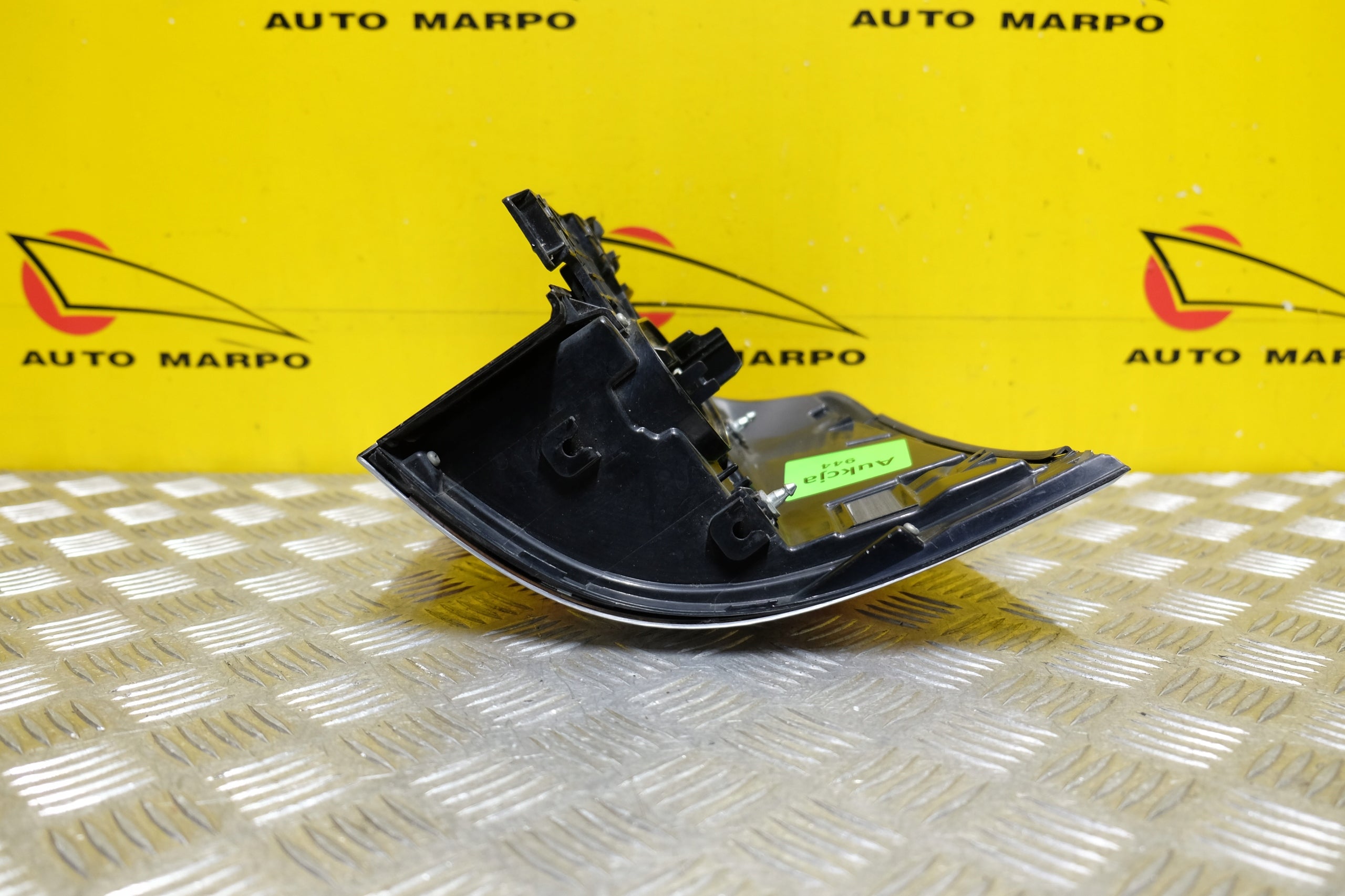 Toyota Aygo Rückleuchte LED Links Rearlamp