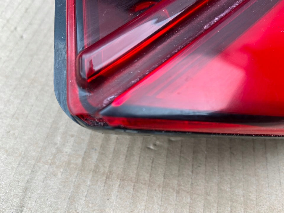 Toyota C-HR Rückleuchte LED Rechts Rearlamp