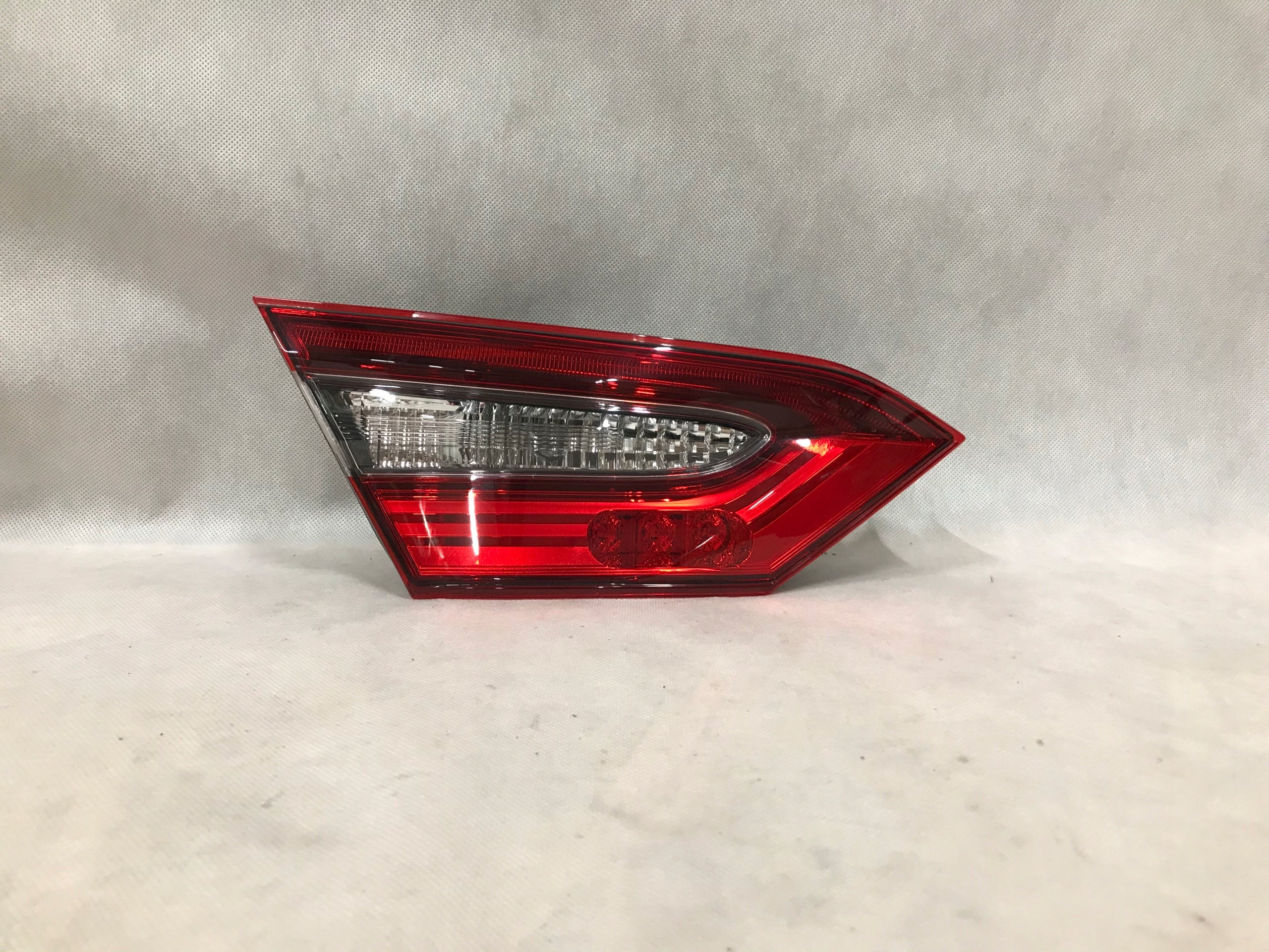 Toyota Camry tail light LED left rear lamp 