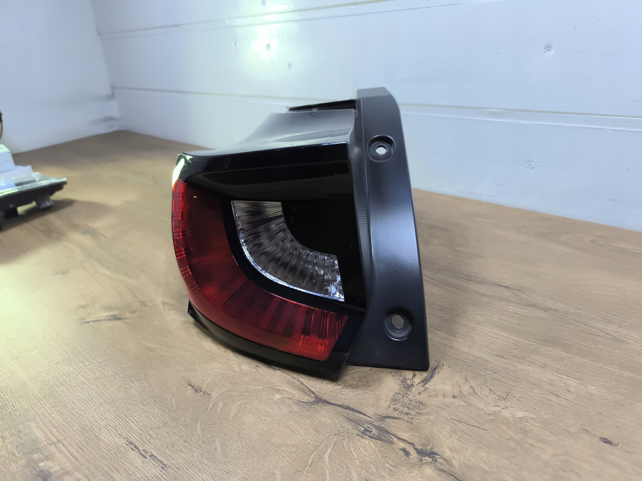 Toyota Yaris Rückleuchte LED Links Rearlamp