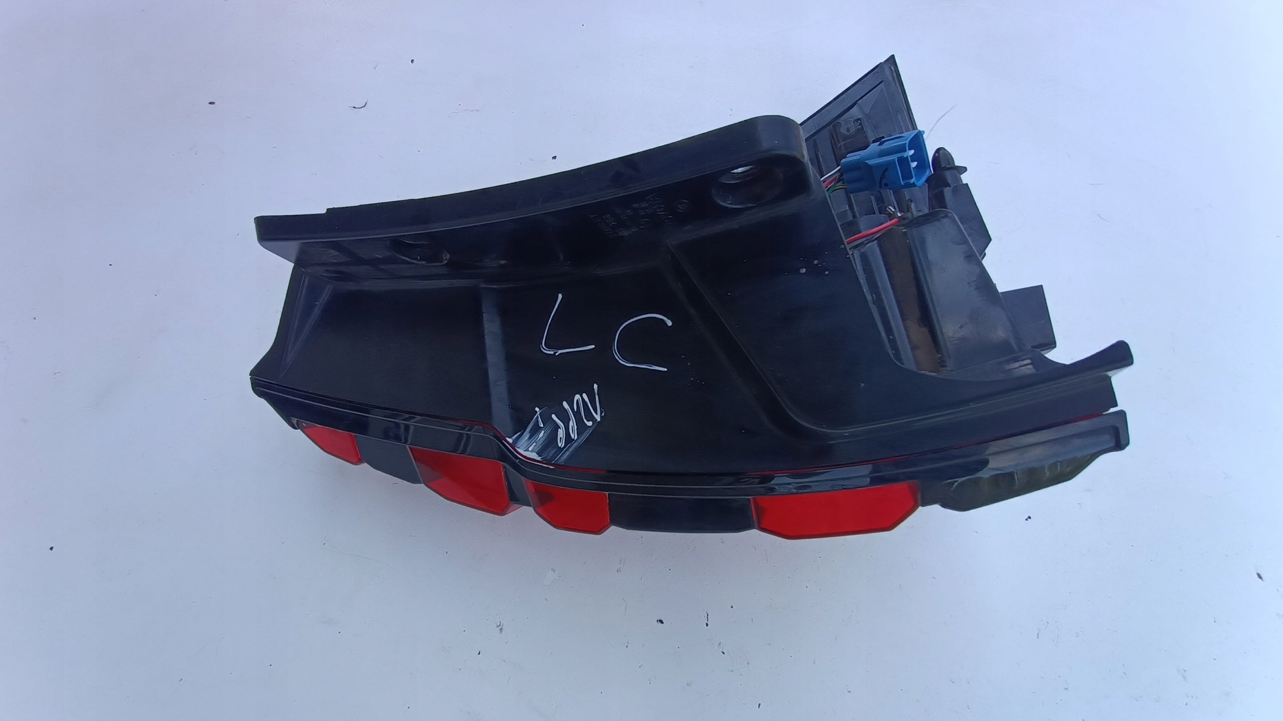 Toyota Yaris Cross Rückleuchte LED Links Rearlamp