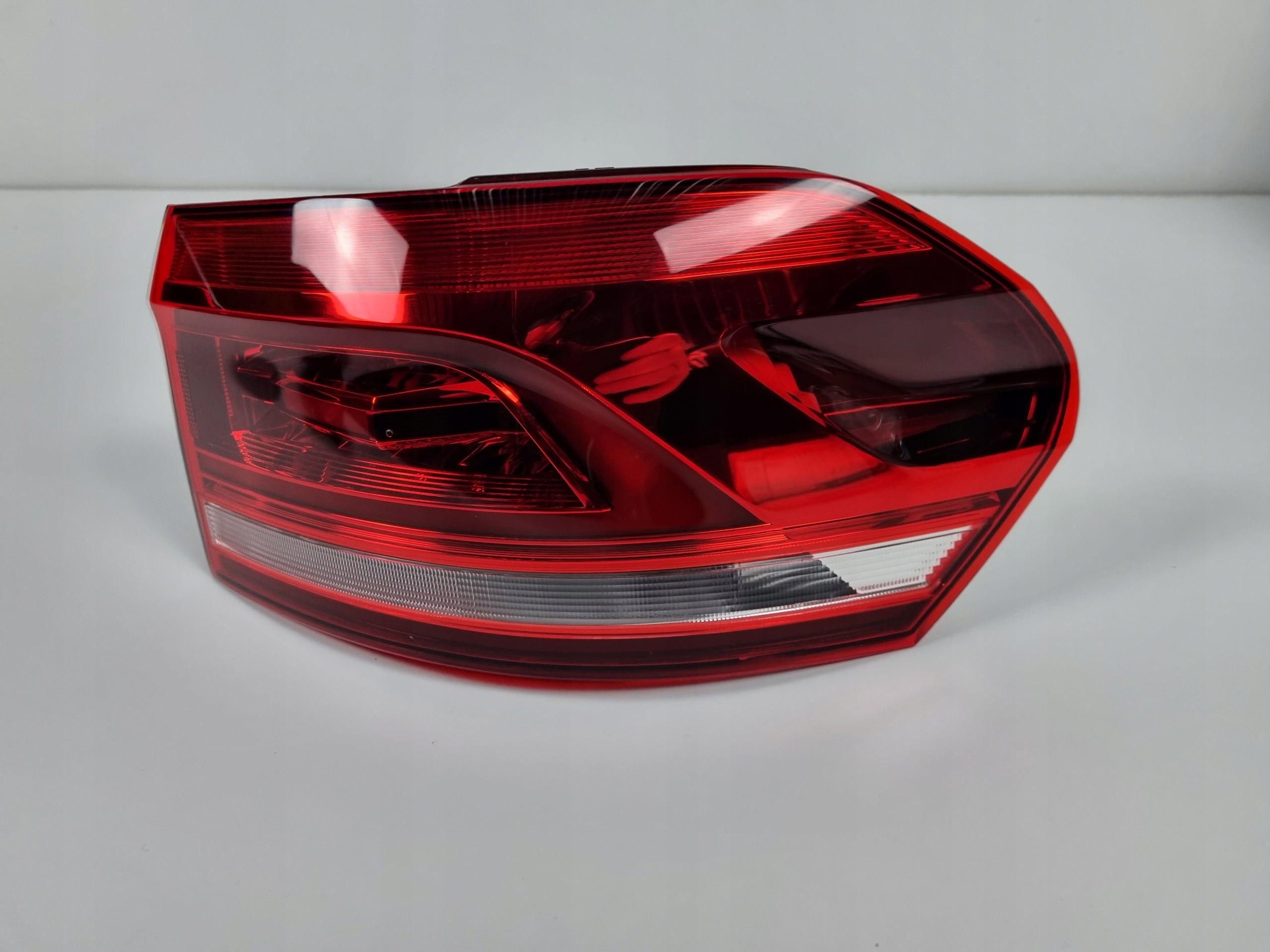 VW Touran Rückleuchte Led Rechts 5TA945208 Rearlamp