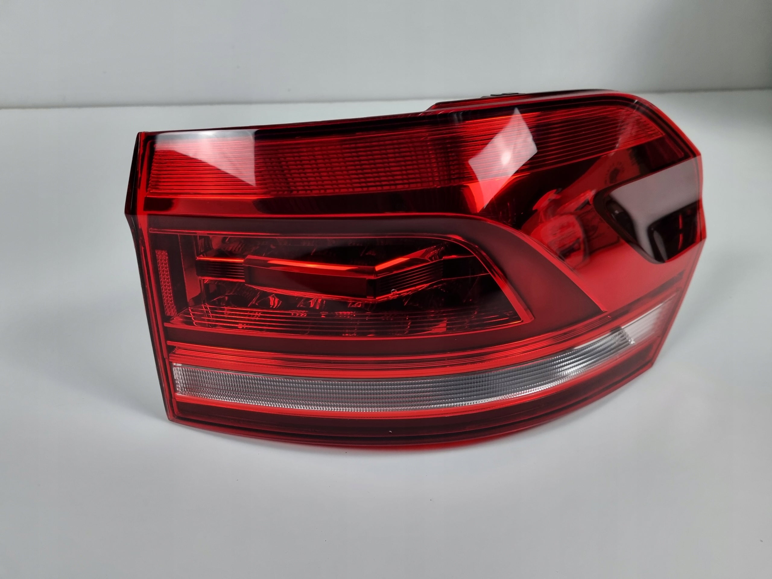 VW Touran Rückleuchte Led Rechts 5TA945208 Rearlamp