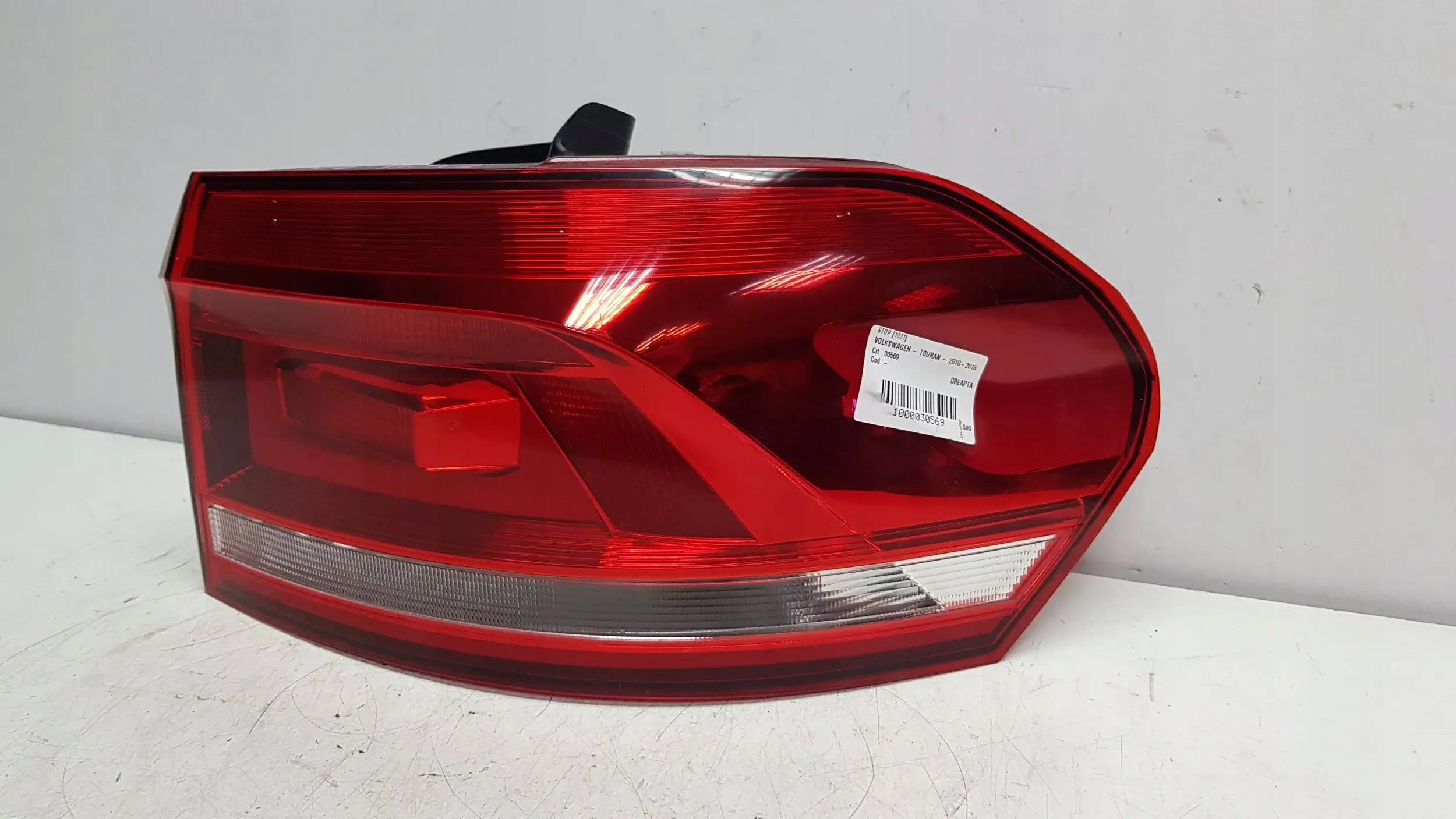 VW Touran Rückleuchte Rechts Rearlamp