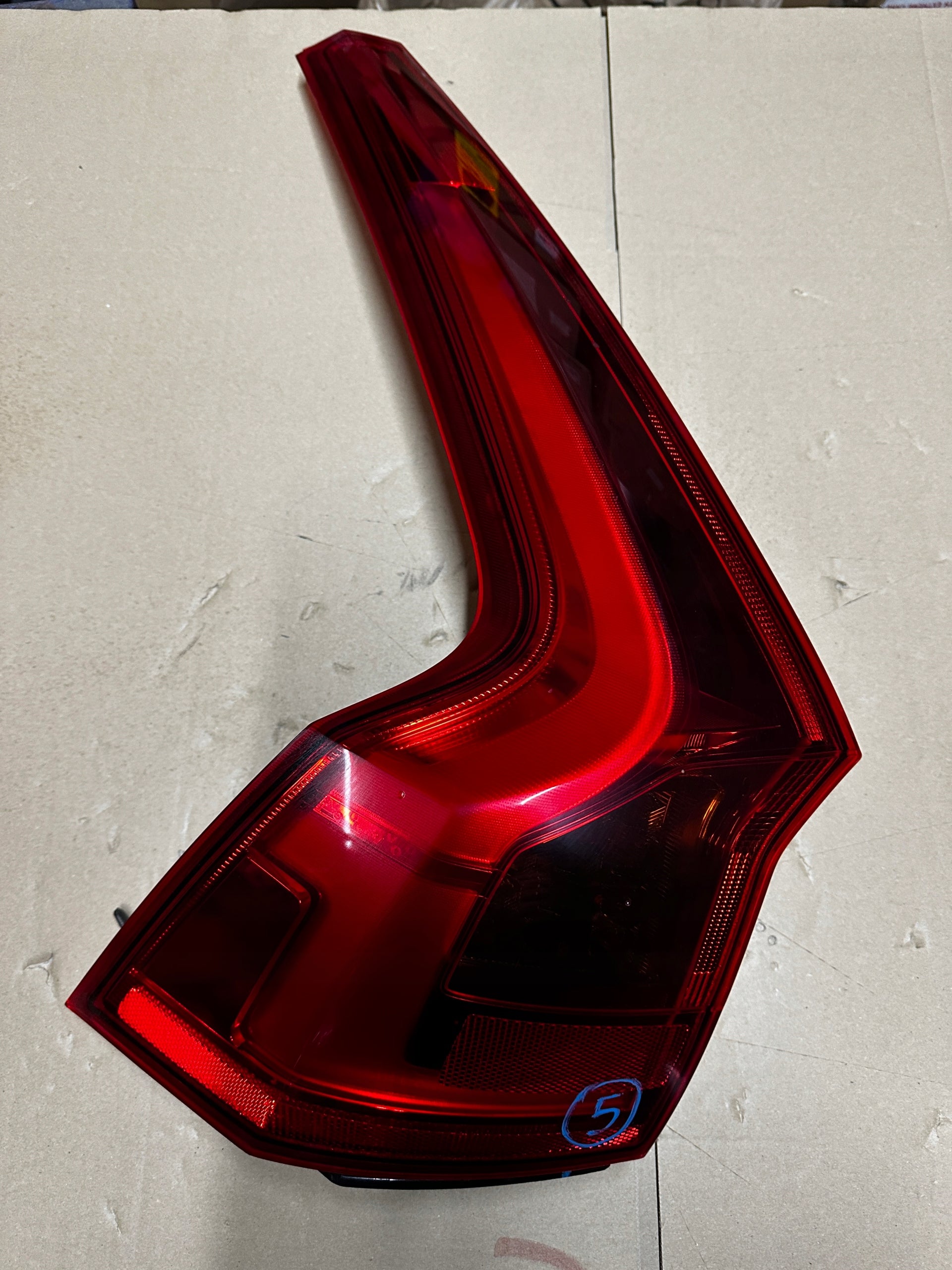 Volvo C70 tail light LED left 32293876 Rearlamp 