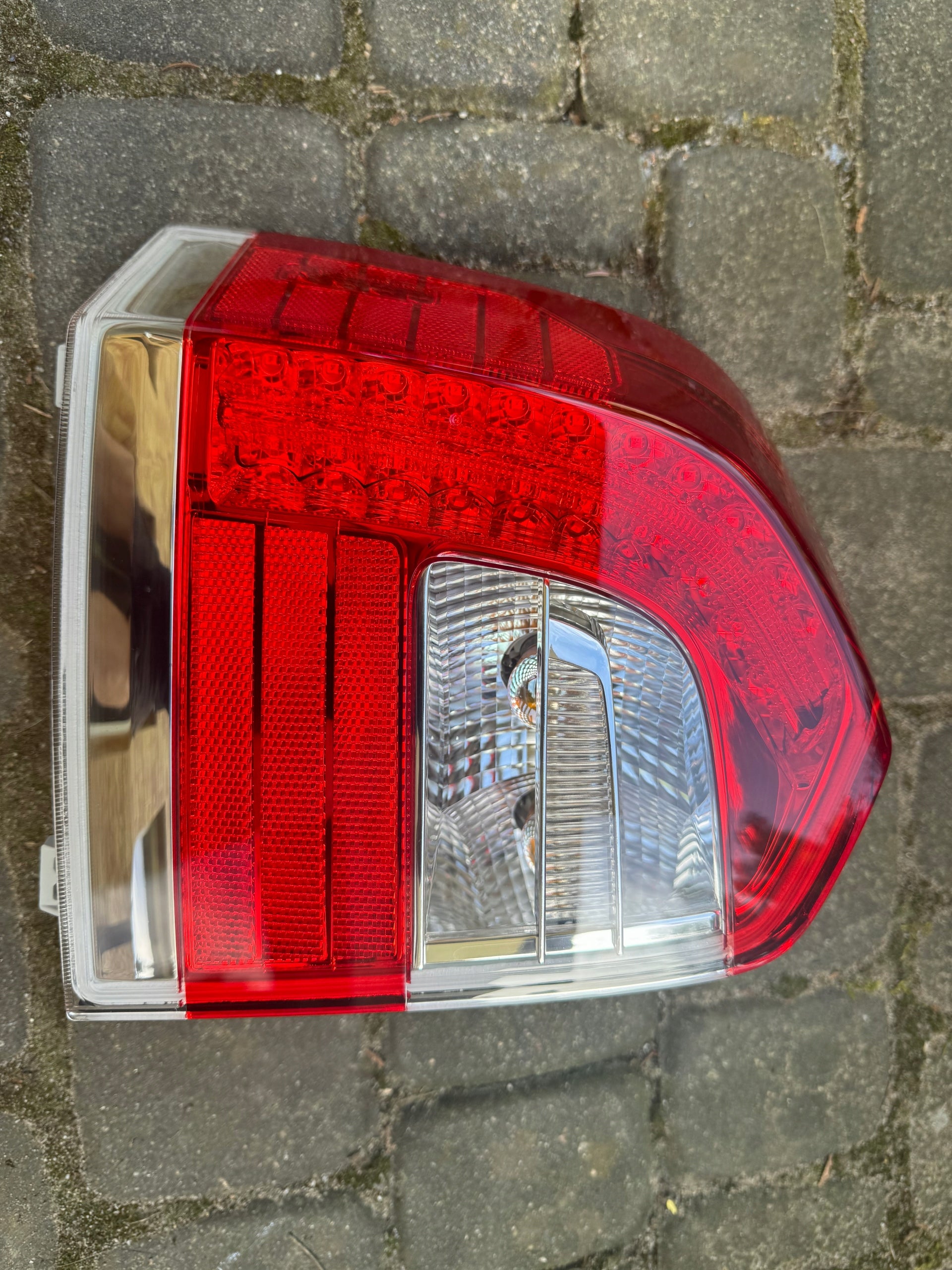 Volvo V70 tail light LED left rear lamp