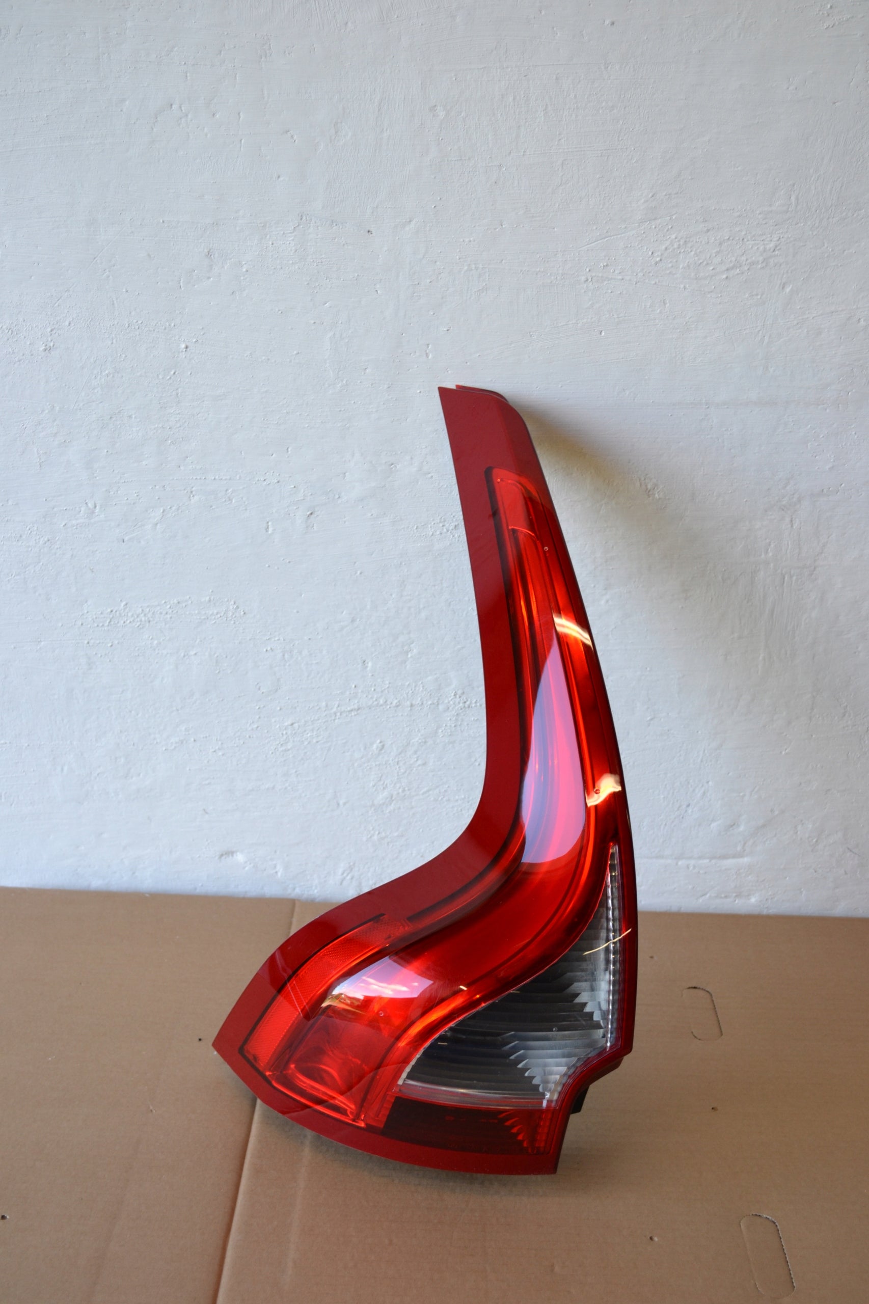 Volvo XC60 Rückleuchte Links 31323034 Rearlamp